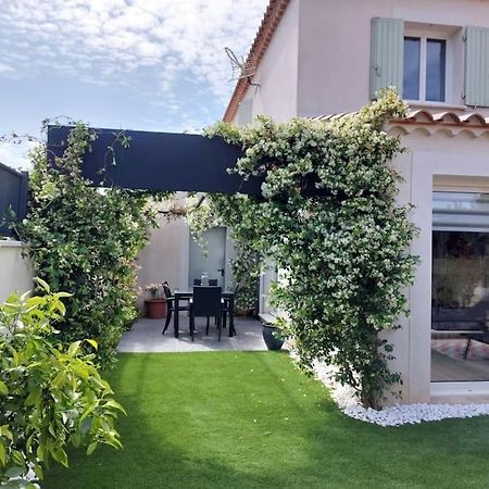 Maison Entiere Redessan Exterior photo